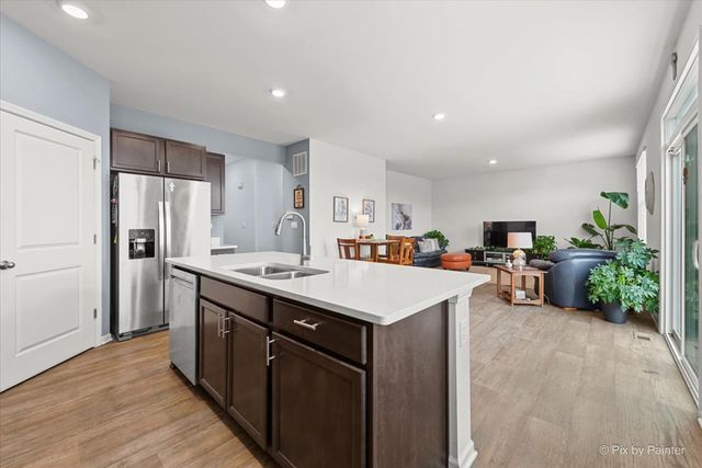 1522 Hollow Tree Lane, Pingree Grove, IL 60140