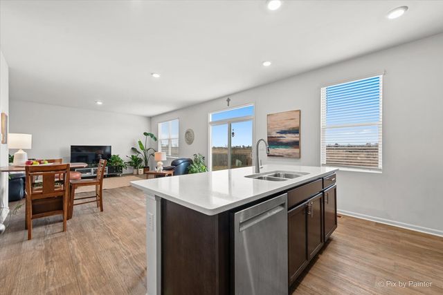 1522 Hollow Tree Lane, Pingree Grove, IL 60140