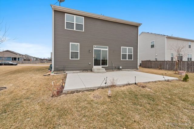 1522 Hollow Tree Lane, Pingree Grove, IL 60140