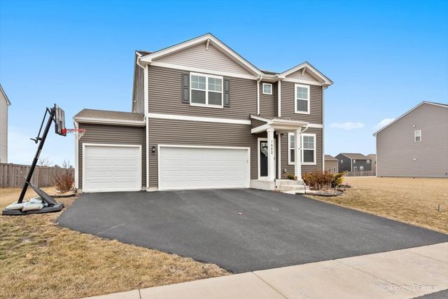 1522 Hollow Tree Lane, Pingree Grove, IL 60140