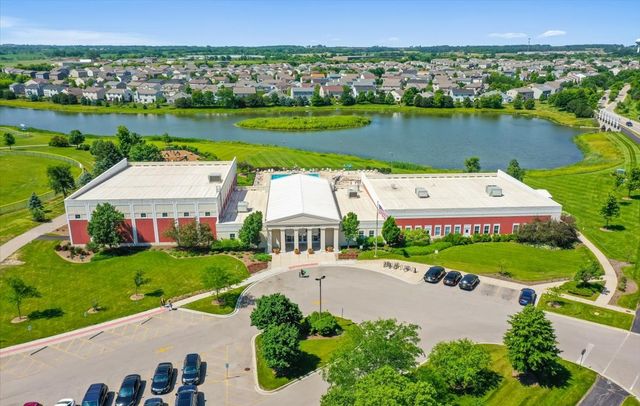 1522 Hollow Tree Lane, Pingree Grove, IL 60140