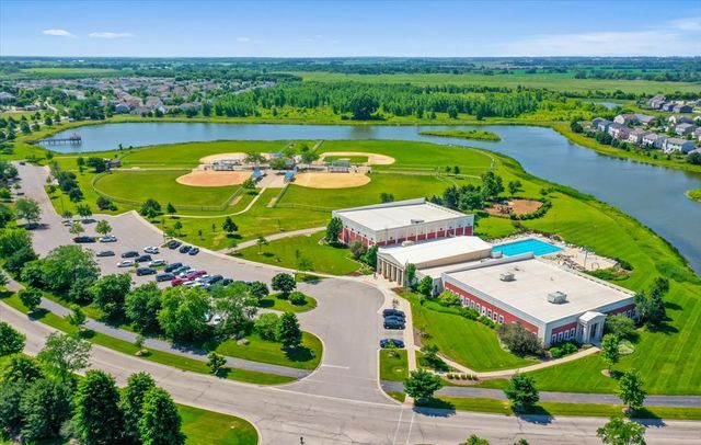 1522 Hollow Tree Lane, Pingree Grove, IL 60140