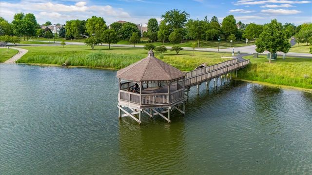 1522 Hollow Tree Lane, Pingree Grove, IL 60140