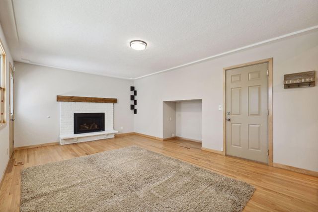 6802 Cottonwood Lane N, Maple Grove, MN 55369