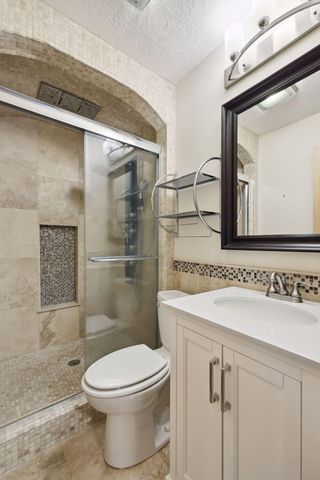 6802 Cottonwood Lane N, Maple Grove, MN 55369