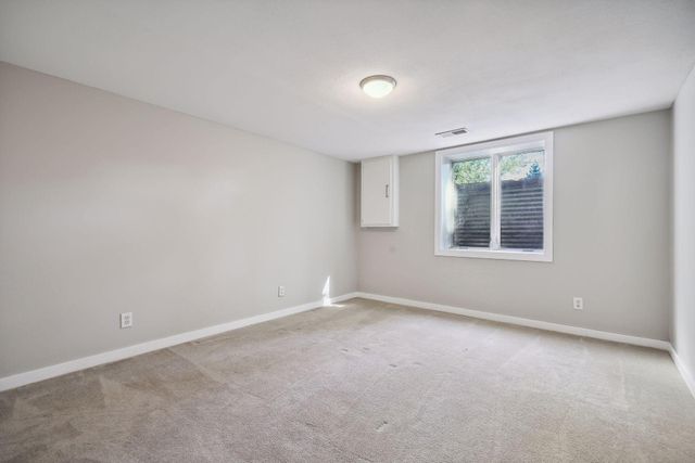 6802 Cottonwood Lane N, Maple Grove, MN 55369