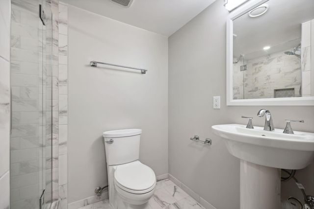 6802 Cottonwood Lane N, Maple Grove, MN 55369