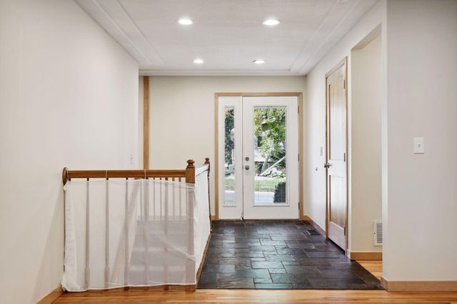 6802 Cottonwood Lane N, Maple Grove, MN 55369