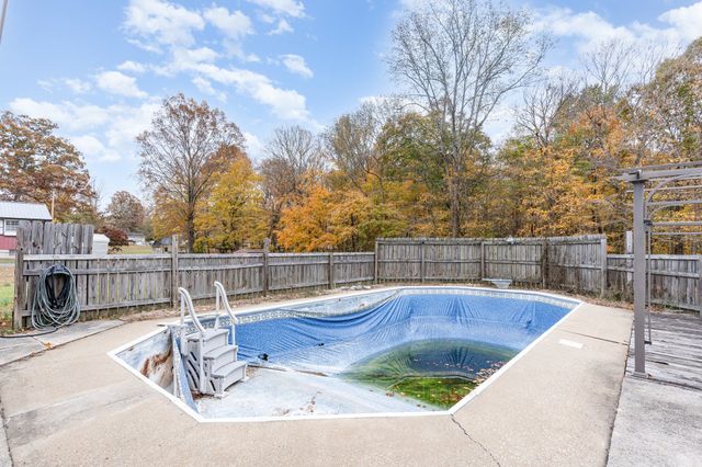 1631 Triangle Rd, Ashland City, TN 37015