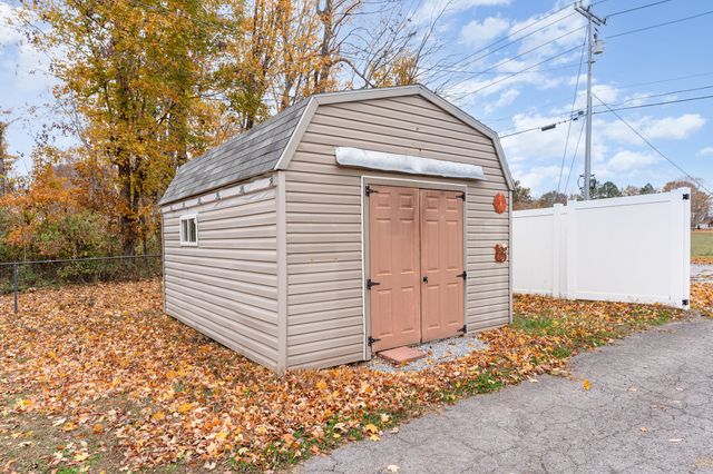 1631 Triangle Rd, Ashland City, TN 37015