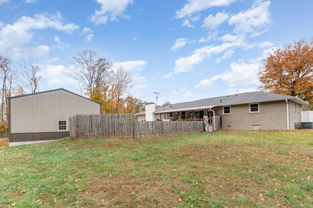 1631 Triangle Rd, Ashland City, TN 37015