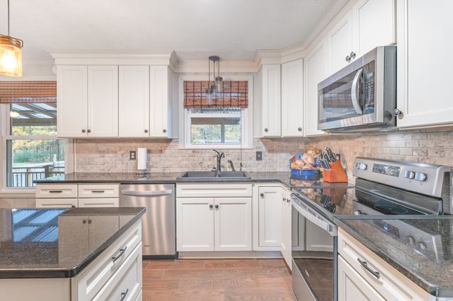 1631 Triangle Rd, Ashland City, TN 37015