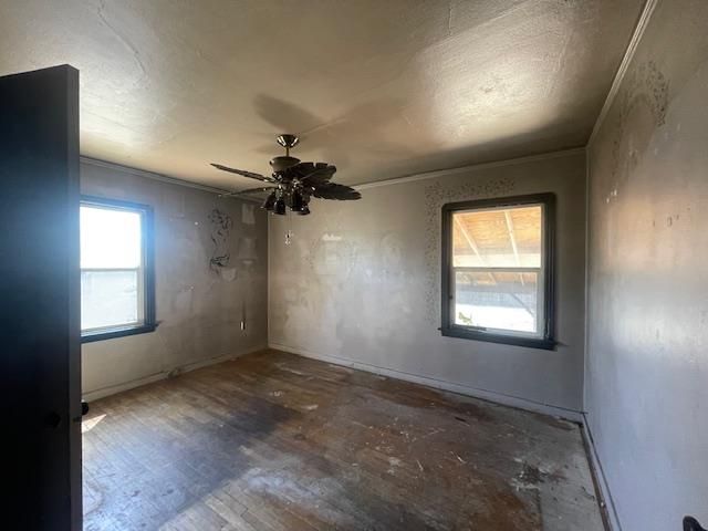 984 Park St, Turlock, CA 95380