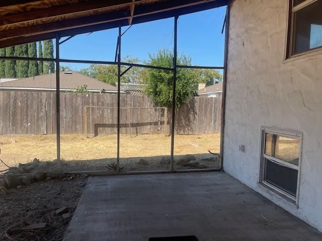 984 Park St, Turlock, CA 95380