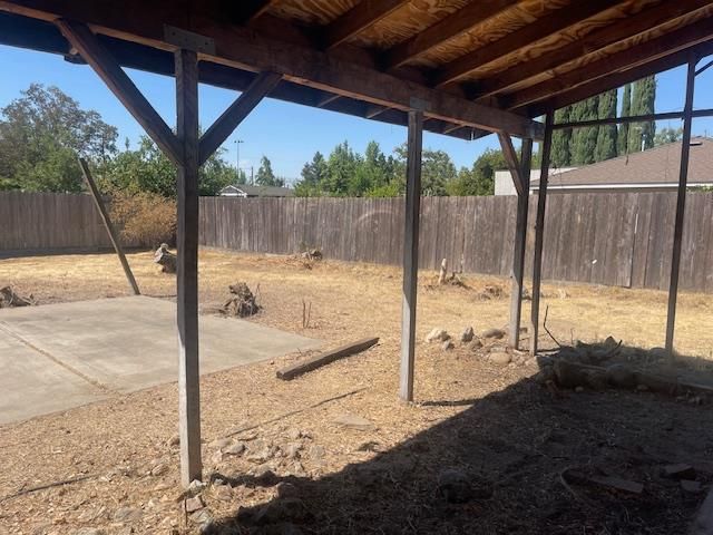 984 Park St, Turlock, CA 95380