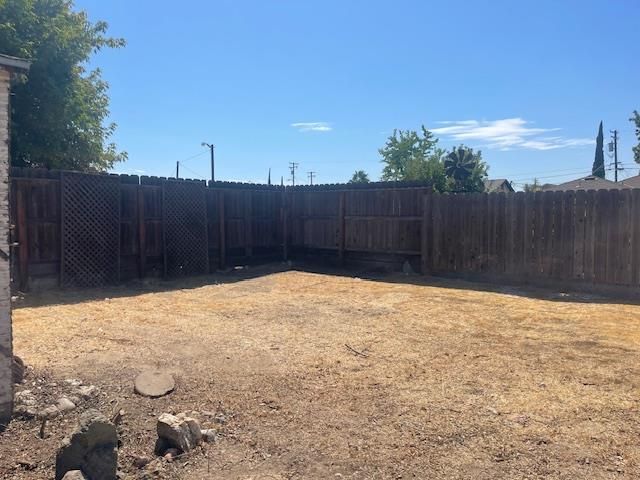 984 Park St, Turlock, CA 95380