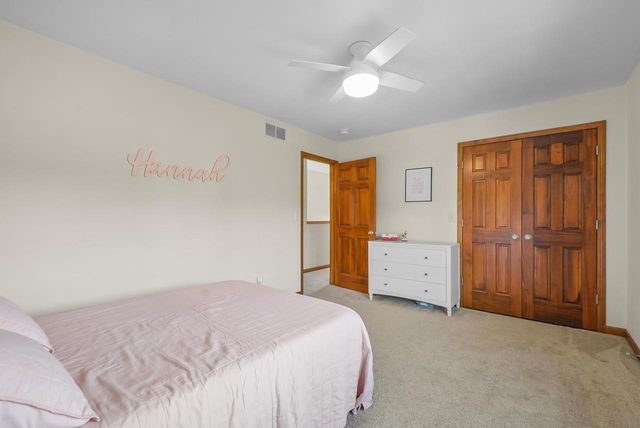 551 COONEN DRIVE, Combined Locks, WI 54113