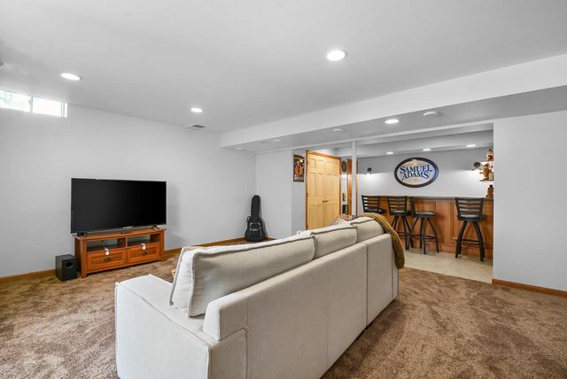 551 COONEN DRIVE, Combined Locks, WI 54113