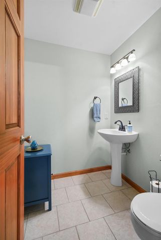 551 COONEN DRIVE, Combined Locks, WI 54113