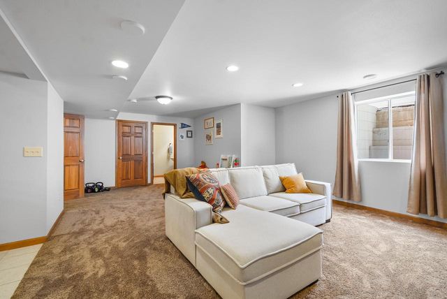 551 COONEN DRIVE, Combined Locks, WI 54113