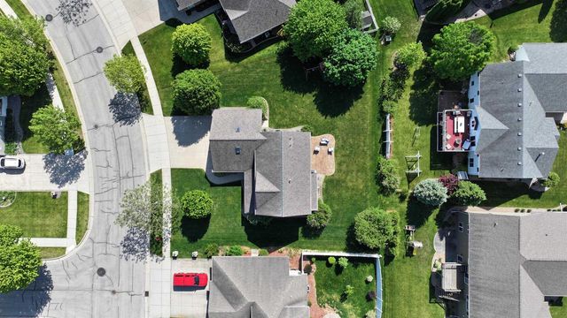 551 COONEN DRIVE, Combined Locks, WI 54113
