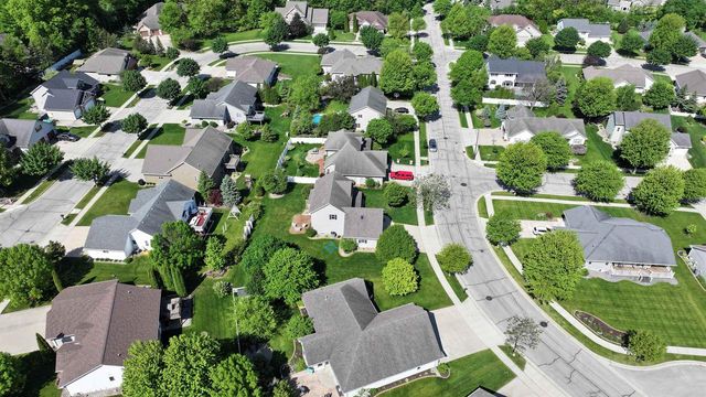 551 COONEN DRIVE, Combined Locks, WI 54113