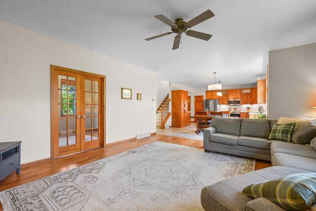 551 COONEN DRIVE, Combined Locks, WI 54113