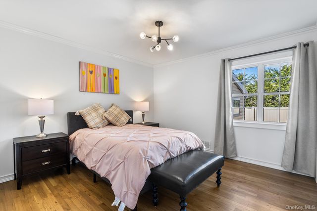 403 15th Street, West Babylon, NY 11704