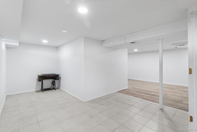 403 15th Street, West Babylon, NY 11704