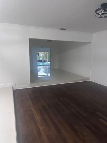 2810 NE 60th St, Fort Lauderdale, FL 33308