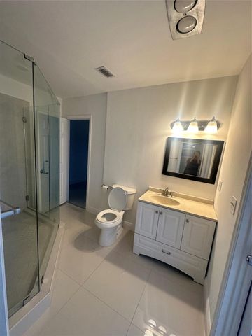 2810 NE 60th St, Fort Lauderdale, FL 33308