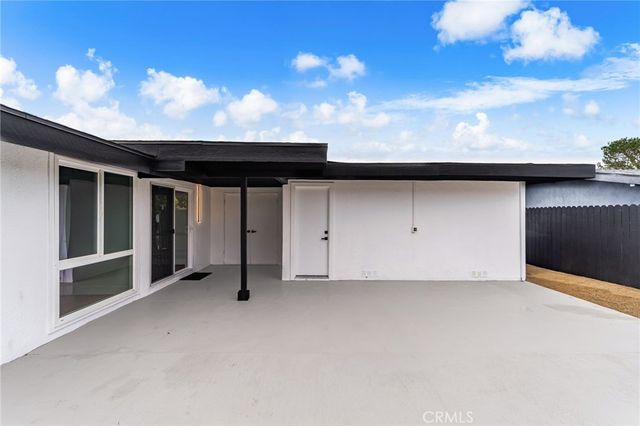 1021 N Laguna Street, Anaheim, CA 92801