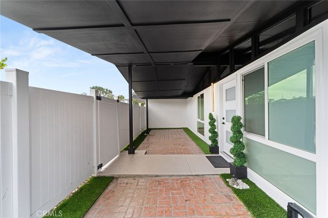 1021 N Laguna Street, Anaheim, CA 92801