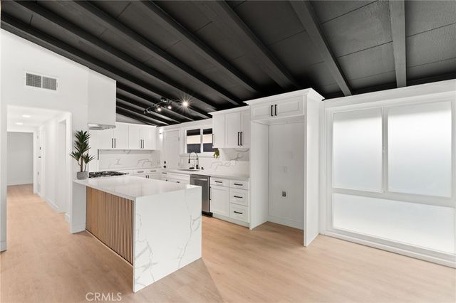 1021 N Laguna Street, Anaheim, CA 92801