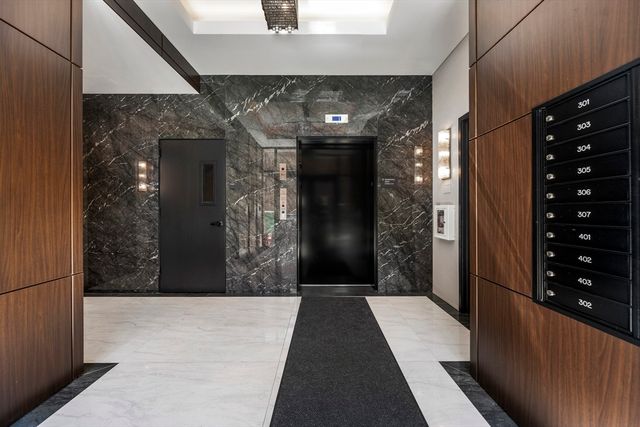 2 Maverick Square 401, Boston, MA 02128