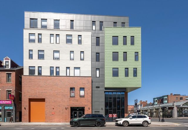 2 Maverick Square 401, Boston, MA 02128