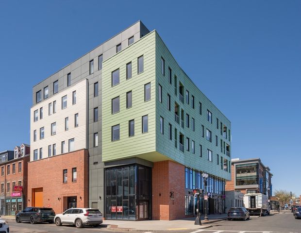 2 Maverick Square 401, Boston, MA 02128