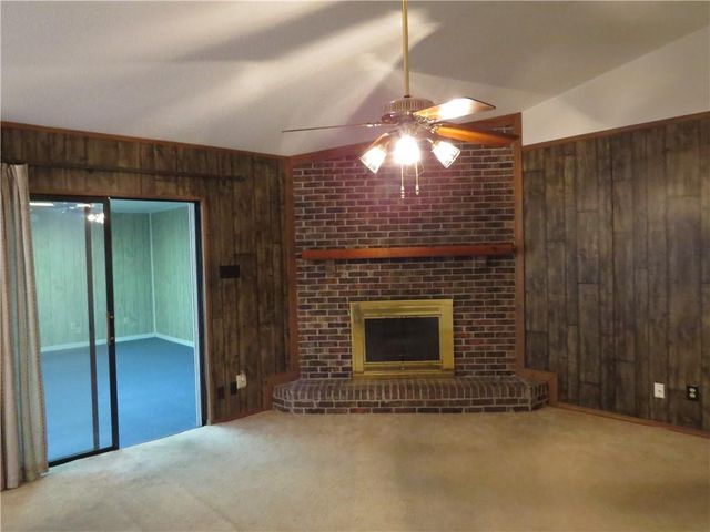 9751 Pine Knoll Road, Mobile, AL 36608