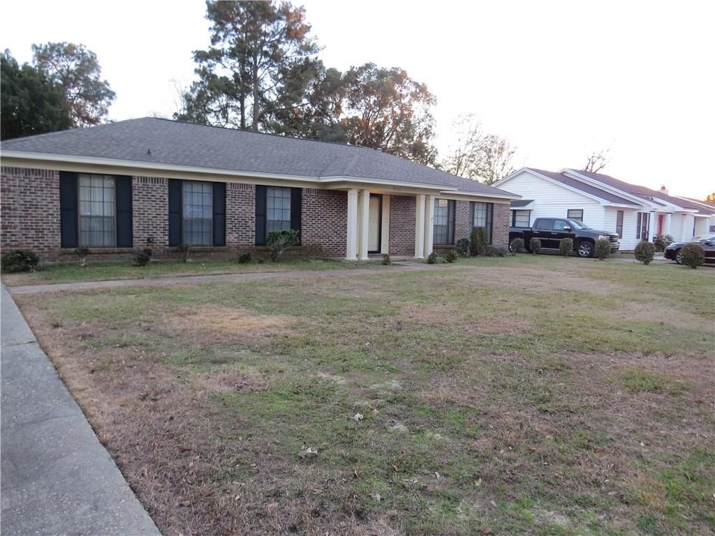 9751 Pine Knoll Road, Mobile, AL 36608