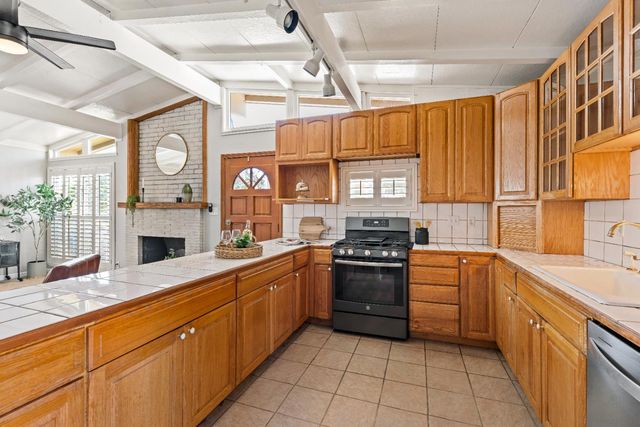 4845 Hazelwood Ave, Carmichael, CA 95608