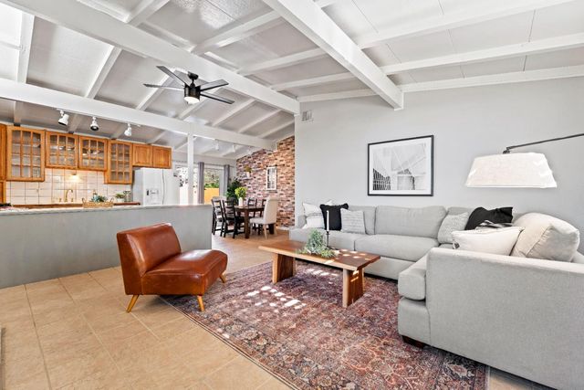 4845 Hazelwood Ave, Carmichael, CA 95608