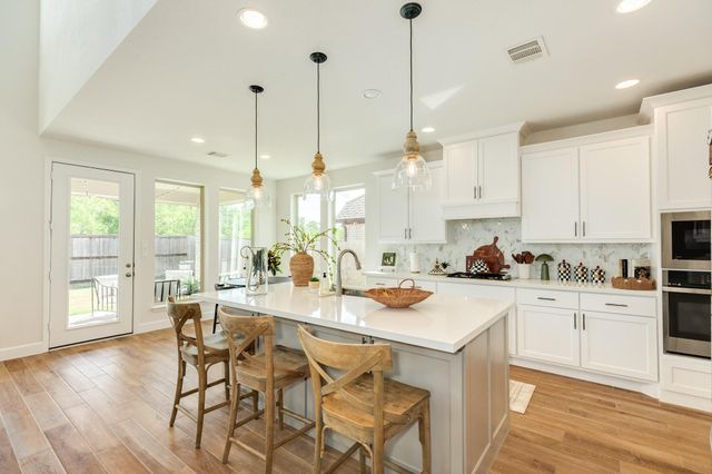 9903 Chapman Trail, Manvel, TX 77578