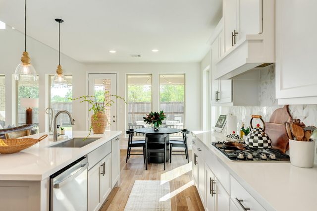9903 Chapman Trail, Manvel, TX 77578
