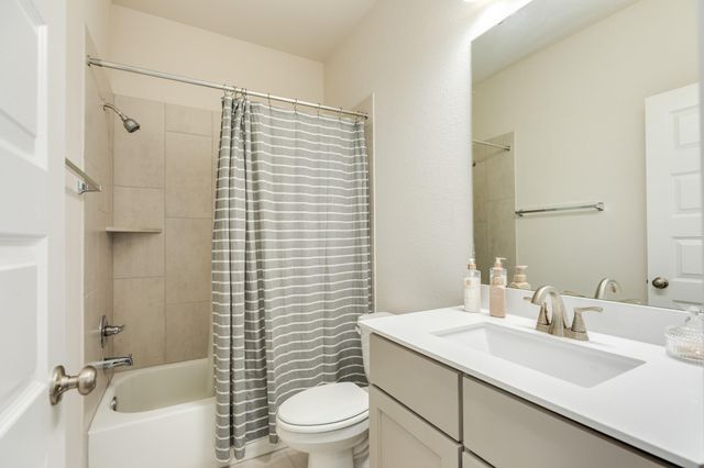 9903 Chapman Trail, Manvel, TX 77578