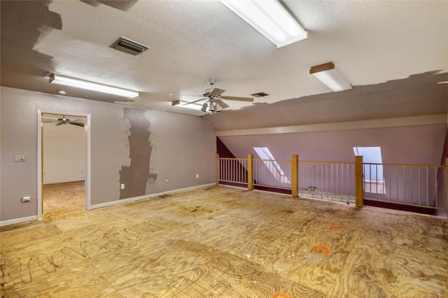 350 Ernest Lemke Rd, Yorktown, TX 78164