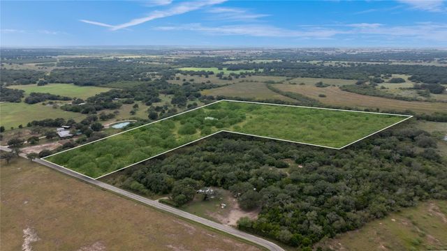 350 Ernest Lemke Rd, Yorktown, TX 78164