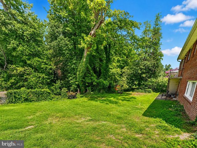 6213 JOYCE DR, Temple Hills, MD 20748