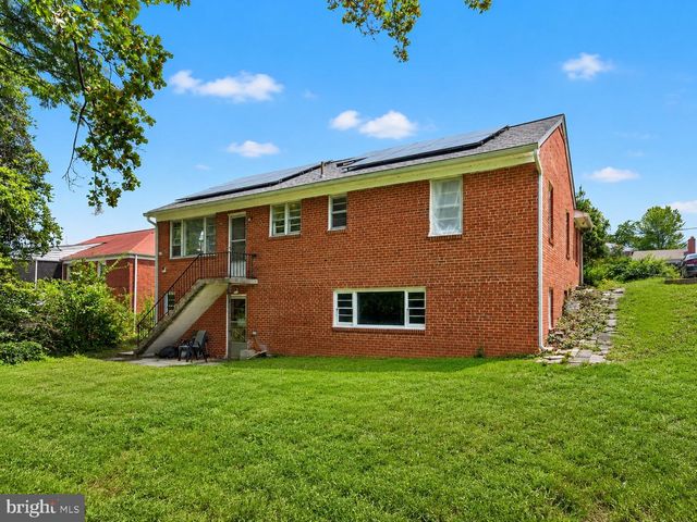 6213 JOYCE DR, Temple Hills, MD 20748