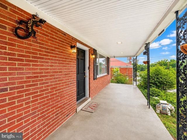 6213 JOYCE DR, Temple Hills, MD 20748