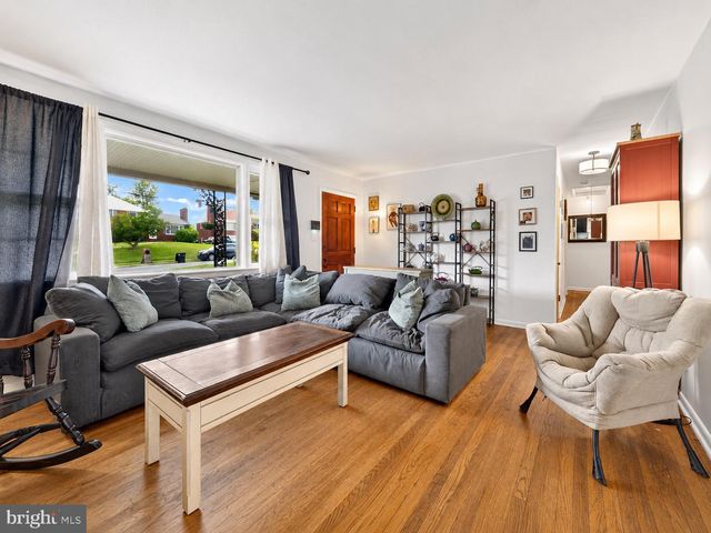 6213 JOYCE DR, Temple Hills, MD 20748